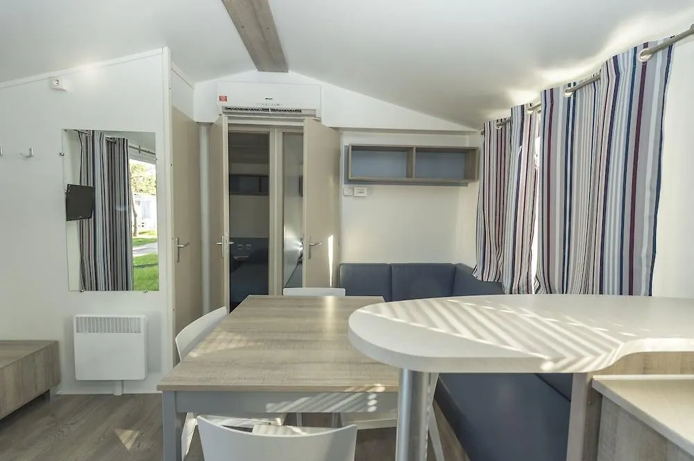 פסקיארה דל גארדה Del Garda Village And Camping אתר קמפינג פסקיארה דל גארדה