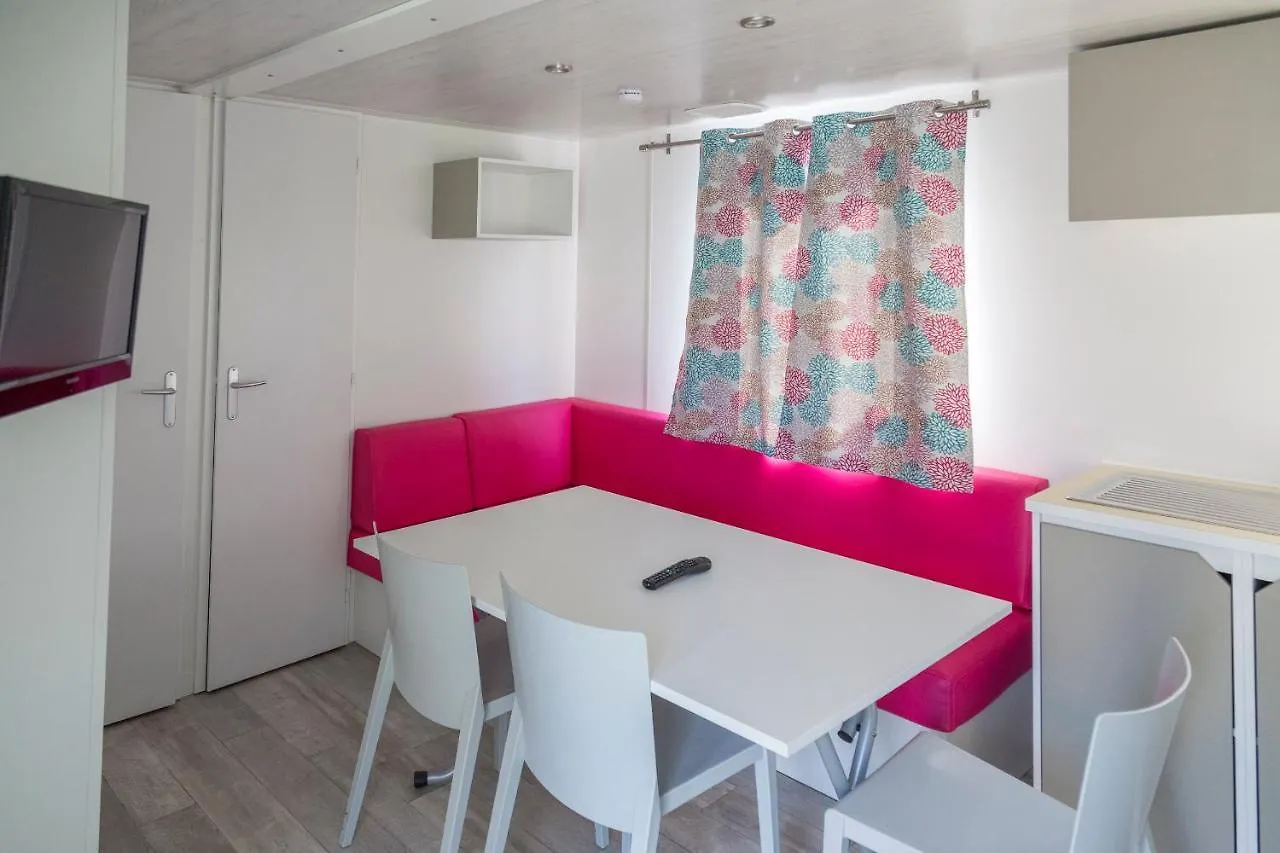 פסקיארה דל גארדה Del Garda Village And Camping אתר קמפינג